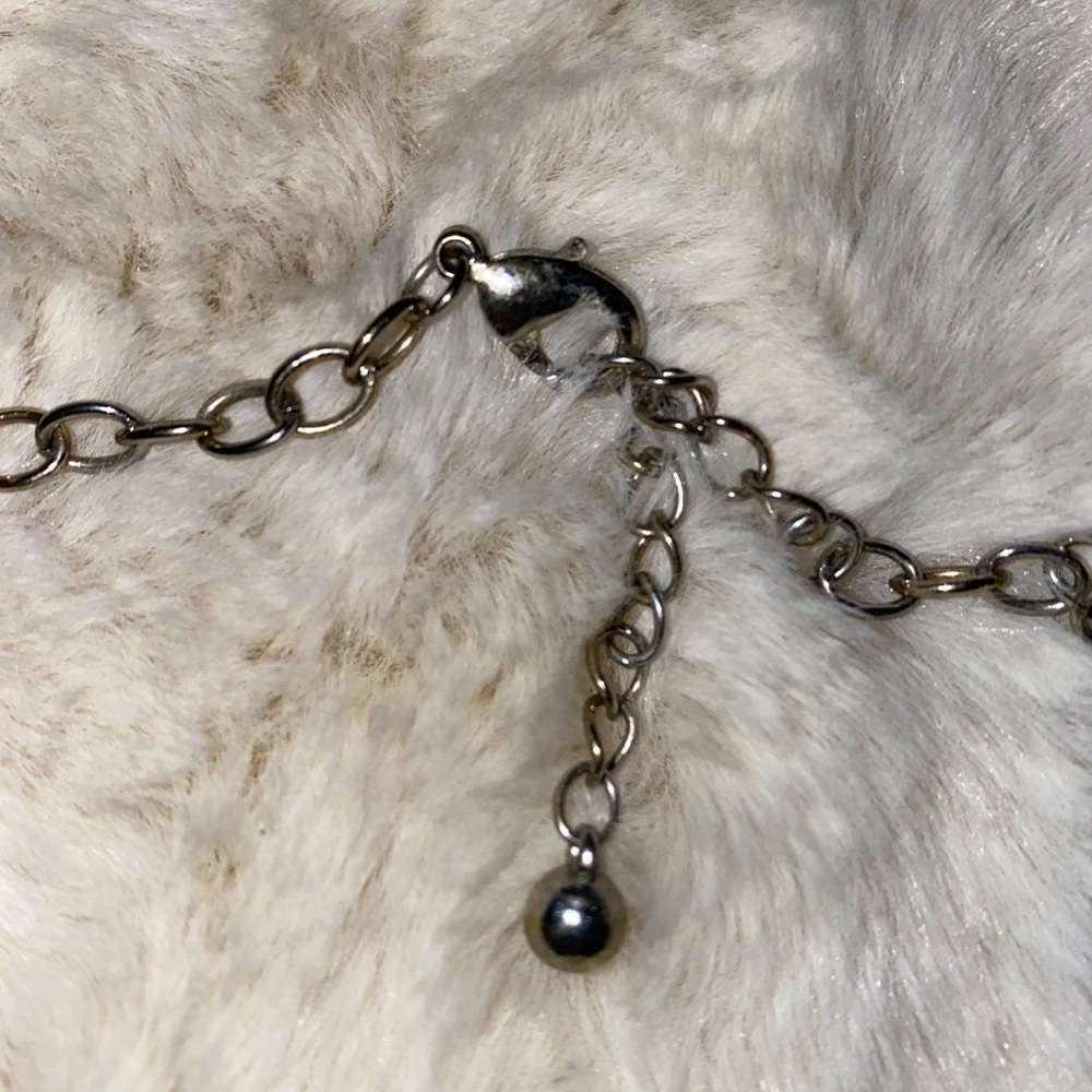 Chunky black and gold necklace - Picture 4 of 6